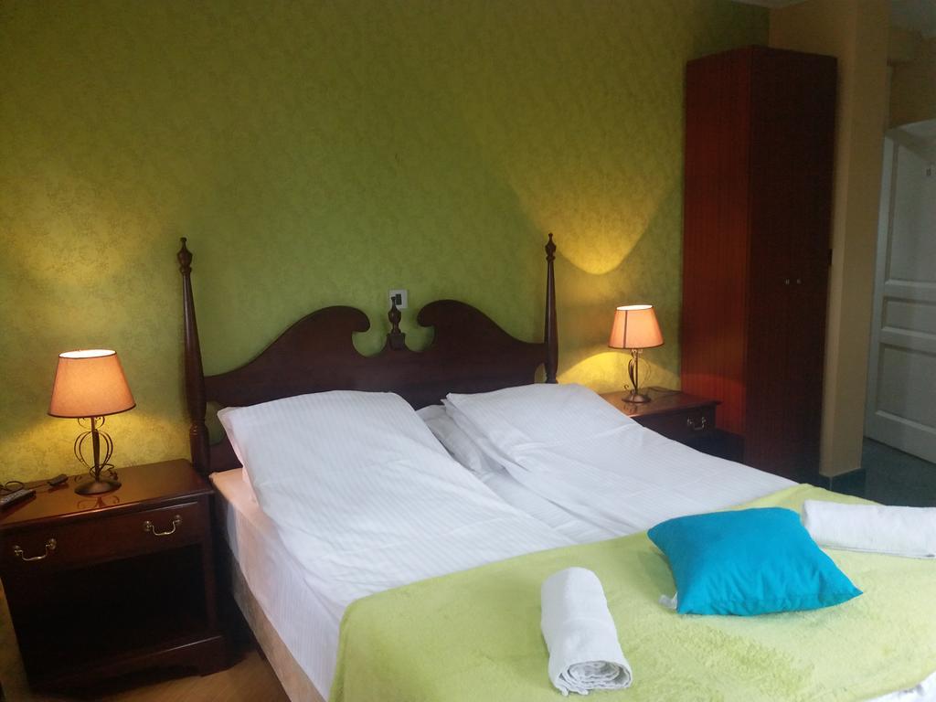 Hotel Vila Hayat Sarajevo Room photo