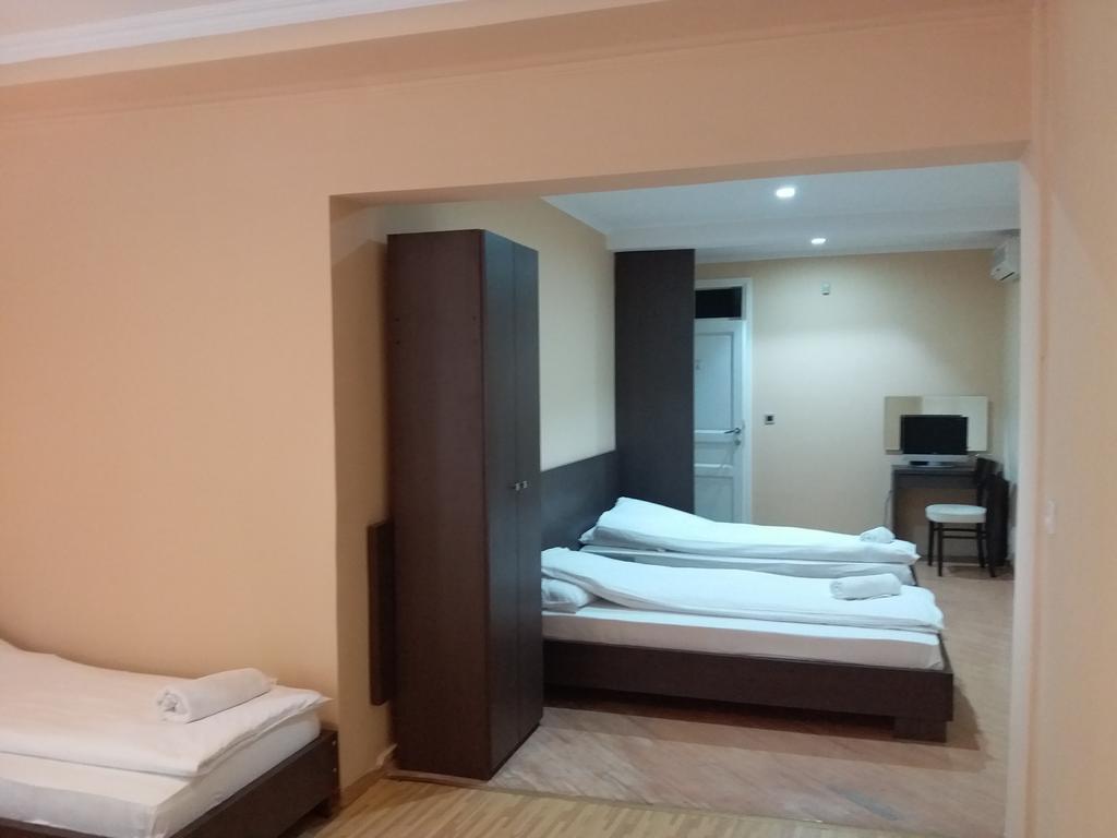 Hotel Vila Hayat Sarajevo Room photo